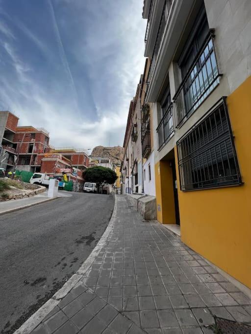 Old Town 1 Bedroom Hideaway Alicante Bagian luar foto